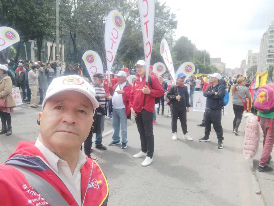 SINTRADISTRALES participó en la marcha del 9 de abril, reconocemos las víctimas y las que ha puesto el movimiento sindical en la construcción de una sociedad más justa. Por ello también apoyamos las reformas propuestas en salud, laboral y pensiones